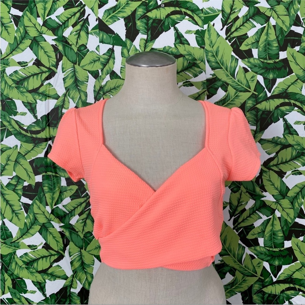 Fashion Nova Crop Tee 208